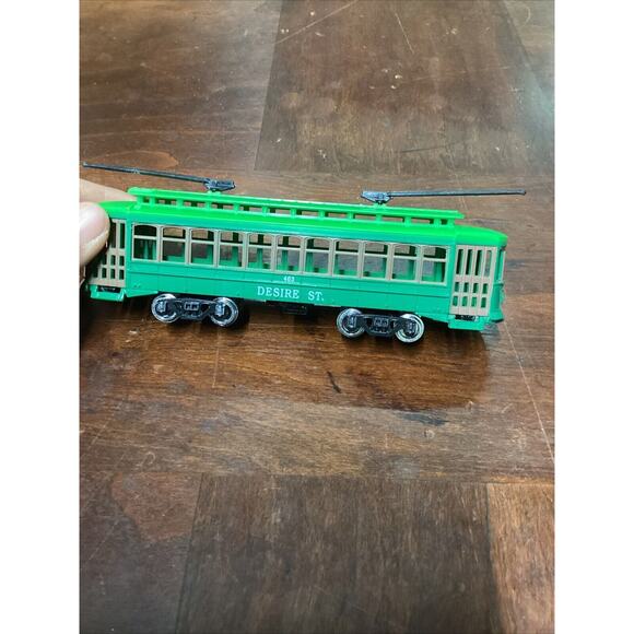 2 Classic Street Cars - Desire Trolley & San Francisco Cable Car - Picture 8 of 15